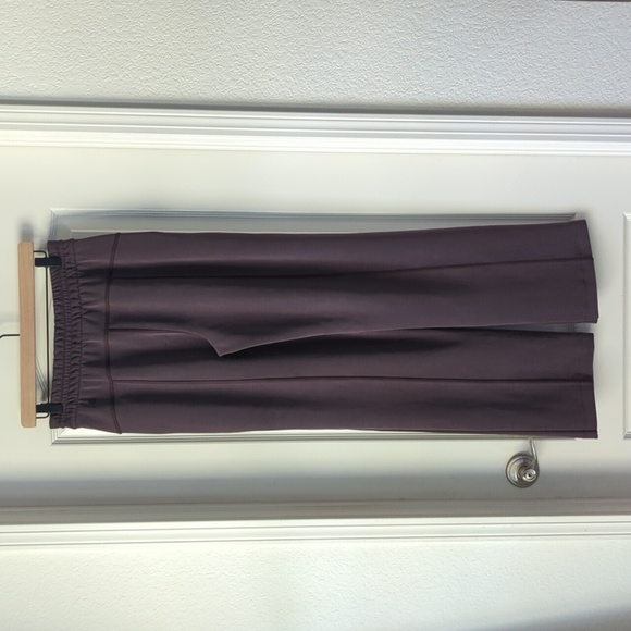 NWOT - lululemon Softstreme High Rise Pants Regular - Sequoia - Size 6 - Picture 4 of 9